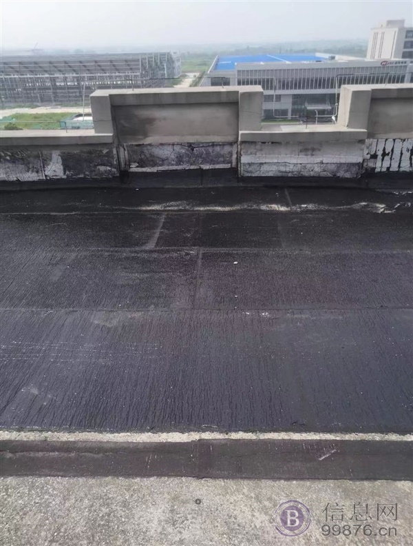 专业卫生间维修补漏阳台外墙厨房屋顶楼顶漏水维修烧卷材注浆
